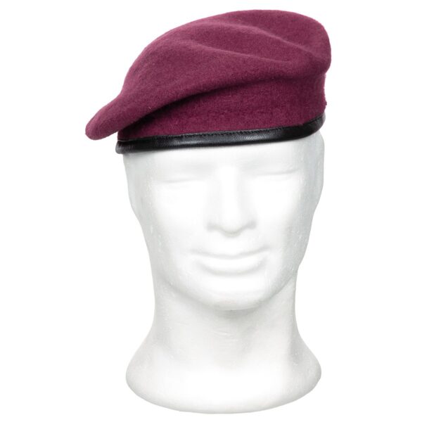 Bordo beretka